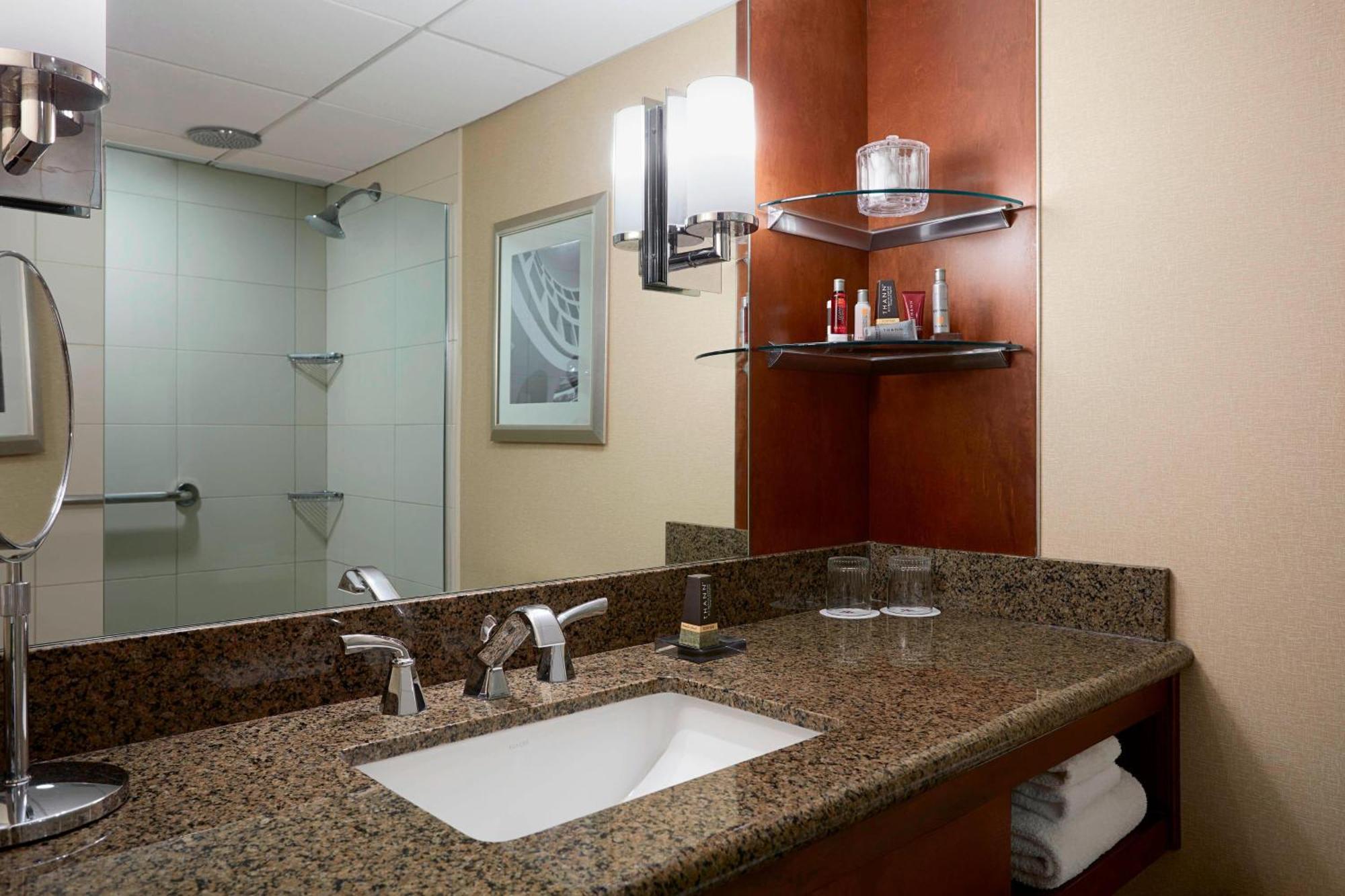 Stamford Marriott Hotel & Spa Buitenkant foto
